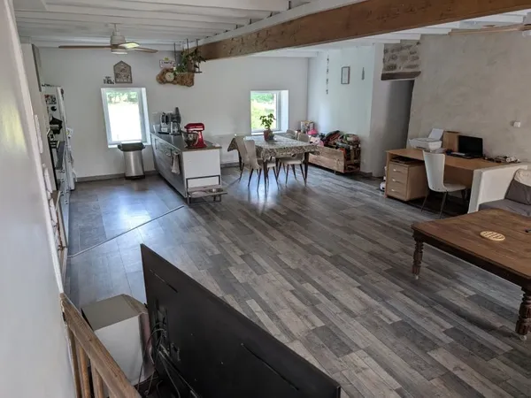 Maison avec étage rénové, dépendances et jardin aux portes d'Arnay-le-Duc