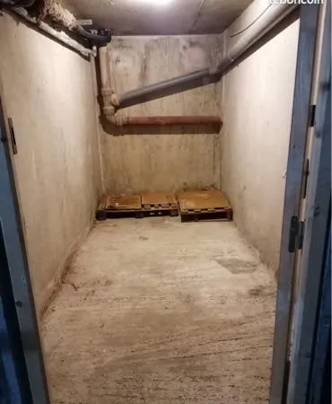 Location box/cave