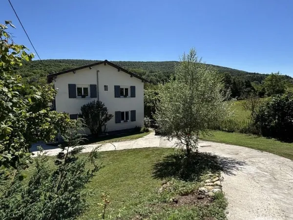 Maison 6 pièces 143 m²