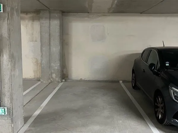 Place de parking sécurisée à louer - Saint-Ouen-Sur-Seine