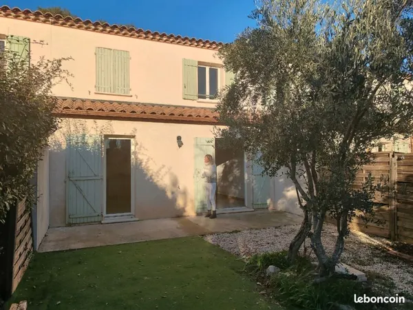 MAISON AU CALME 76m2 . 3 PIECES . JARDIN ET GARAGE SÉCURISÉ... NIMES OUEST