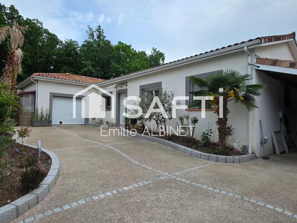 Maison de 2016 de 128 m² sur 765 m² de jardin