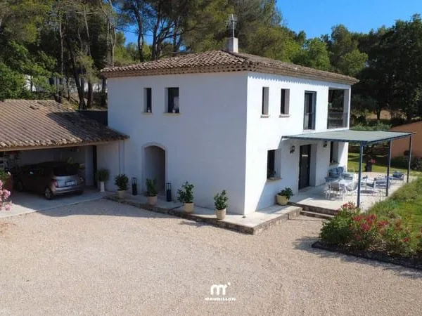 Maison 5 pièces 200 m²