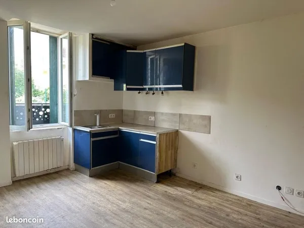 Appartement T2 proche centre Firminy