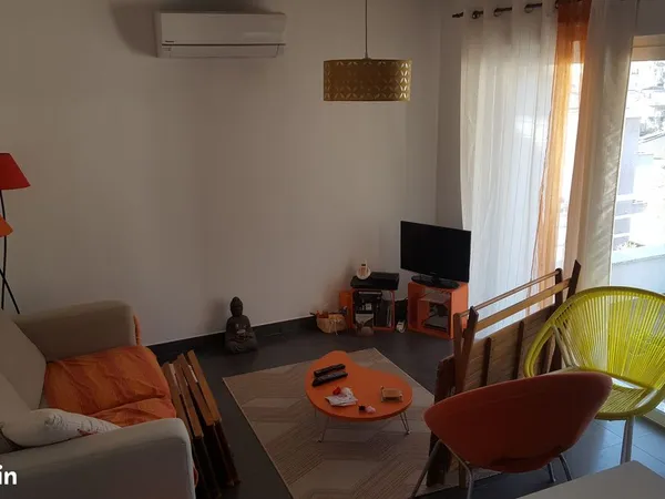 A vendre t3 residence perru corte