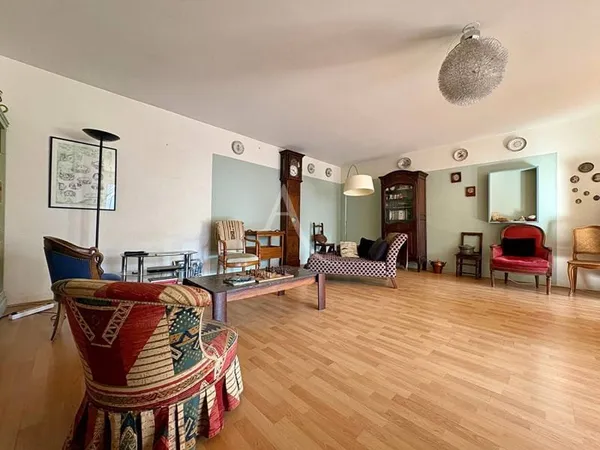Appartement 5 pièces 111 m²