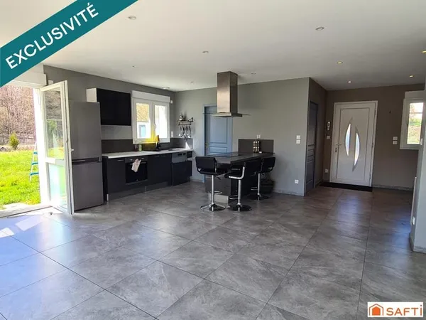 Maison de 107m2 et grand terrain de 773 m2, secteur tranchée de Docelles à Epinal