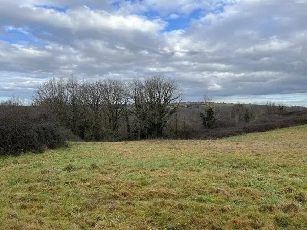 Terrain constructible 3350 m²