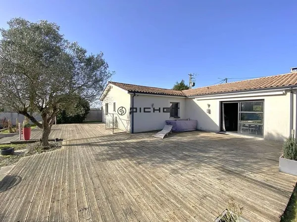 Maison de plain-pied 5 pièces 122 m²