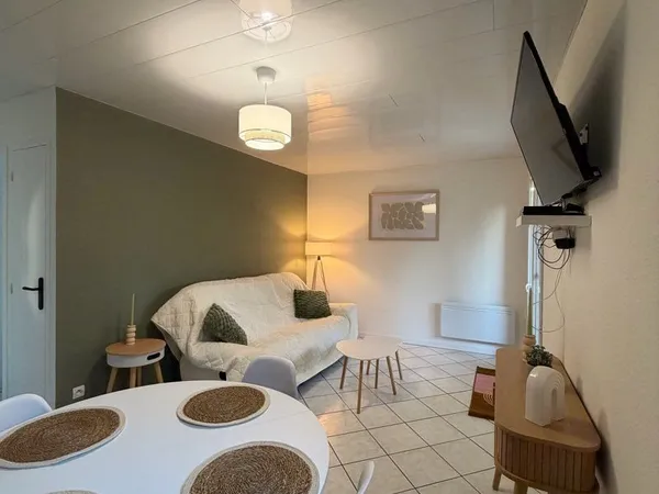 Maison T2 meublée avec jardin - Résidence calme - Proche Jonzac