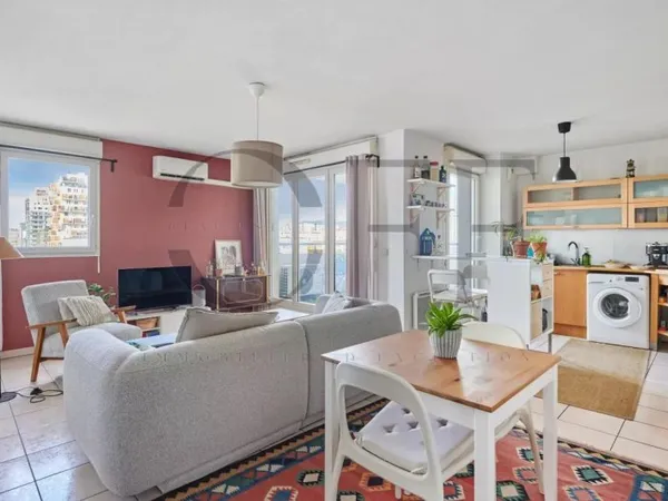 Vends T3 - 61m² - Marseille 2Ème 13002