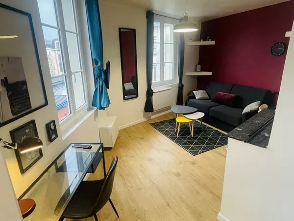 Appartement T1 Bis meublé Place Saint-Marc
