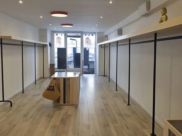 Local commercial St Raphael 63 m2 - fond de commerce