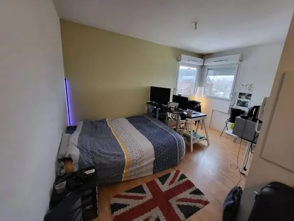 Studio 1 pièce 18 m²