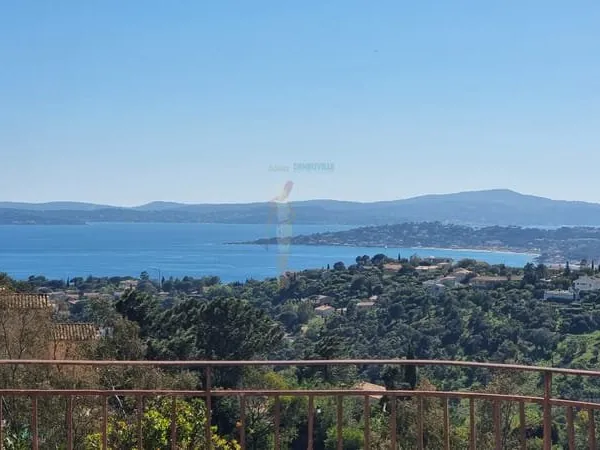 Villa avec piscine, superbe vue mer sur Saint Tropez