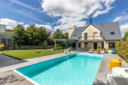 Villa 9 pièces 288 m²