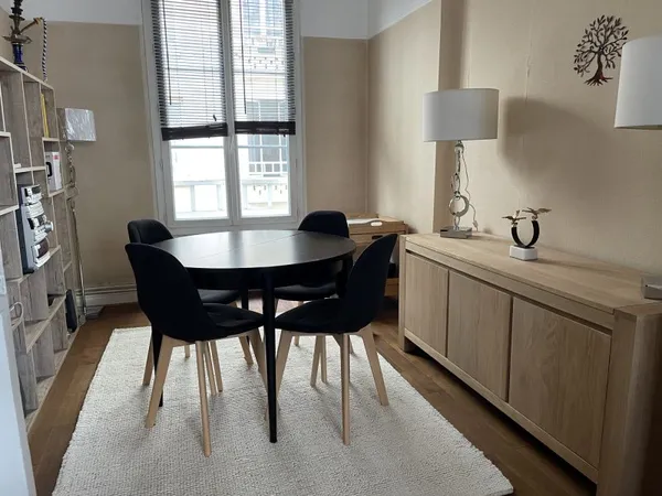 Loue appartement meublé