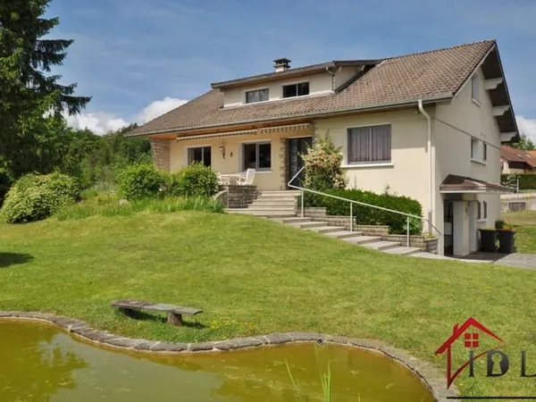 Maison / immeuble à fort potentiel Veyziat