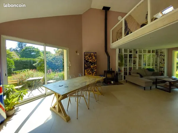 Maison plain-pied 170 m² - Piscine - 4 ch - Terrain 6000 m² - Plessé (Canal Nantes à Brest)