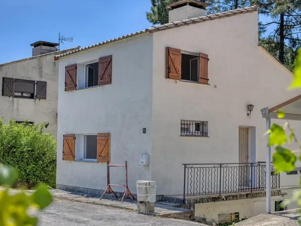 Maison Individuelle T4 avec terrasse, terrain et garage
