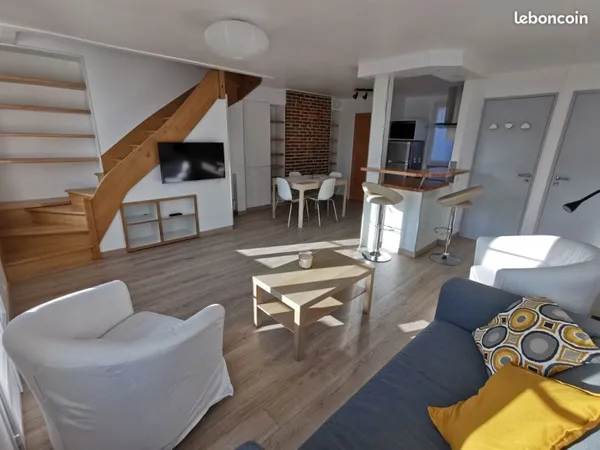 1 Chambre libre, centre-ville, refait totalement à neuf