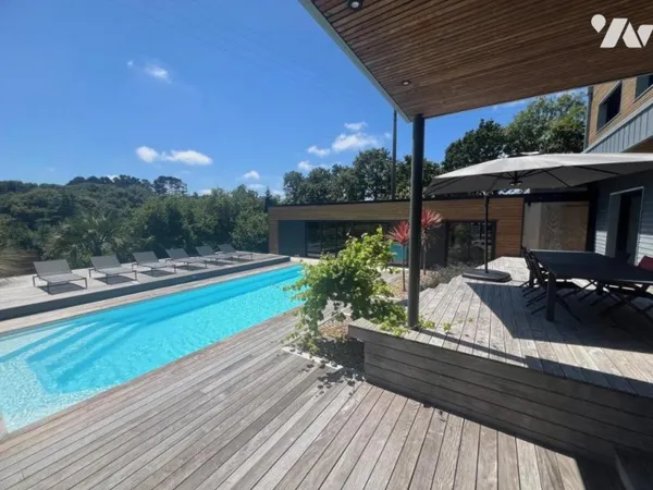 Maison 7 pièces 197 m²