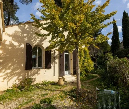 Aix-En-Provence - Proche La Torse - Maison De Ville- T4 - Piscinable - Garage - 895 000