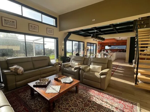 Maison 4 pièces 140 m²