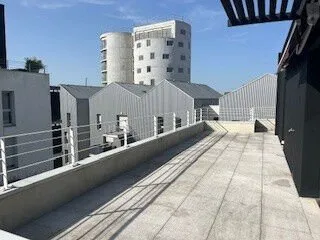Bx Bassins à Flots - T3 (64M2) avec Terrasse (61m2) et parki