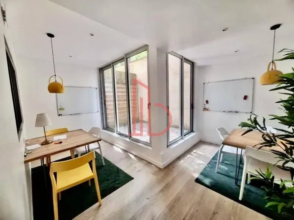 Bureaux 140 m²