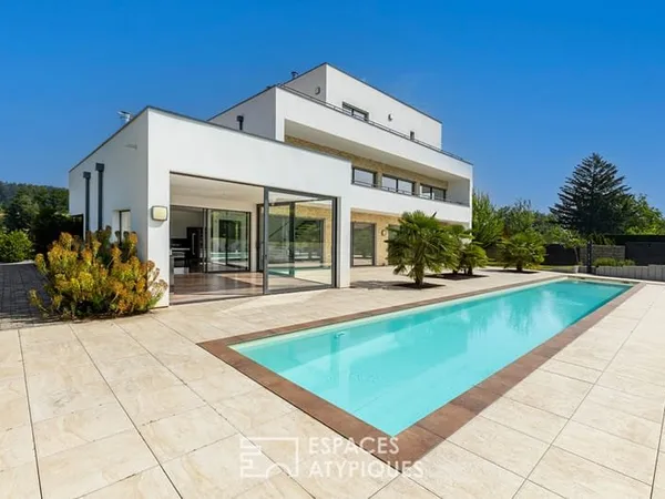 Villa contemporaine aux portes de la Suisse