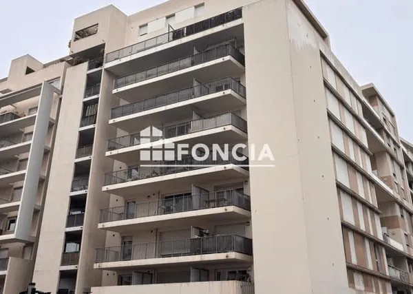 MARSEILLE 13002 - Appartement T2 avec Terrasse Ascenseur et Box sécurisé