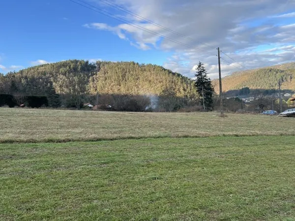 Grand terrain constructible
