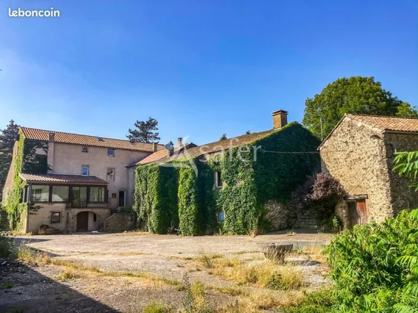Propriété 20 pièces 568 m²