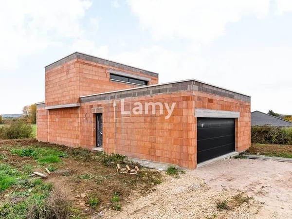 Maison 1 pièce 109 m²