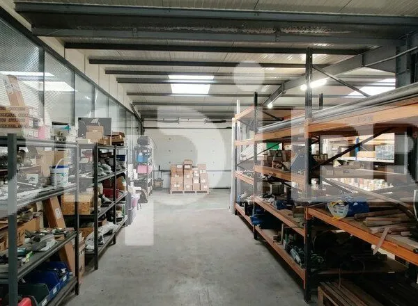 Local d'activité 437 m²