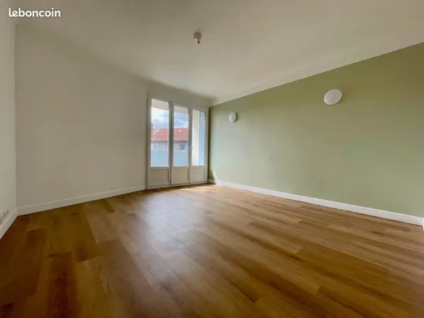 Bel Appartement T3 - Centre Ville