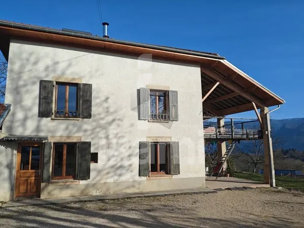 Maison 6 pièces 160 m²