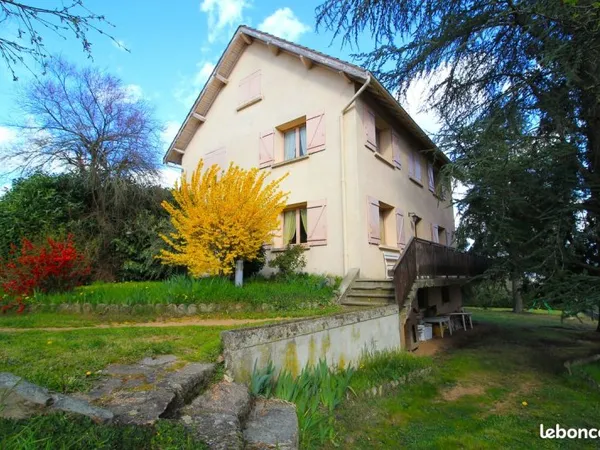 Maison 8 pièces 190 m²