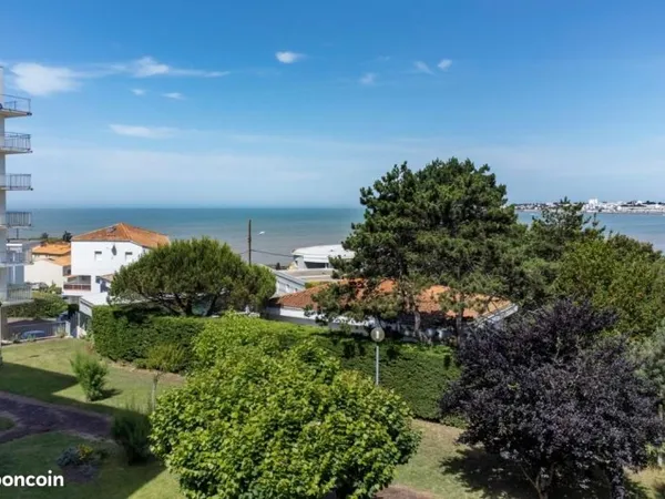 Studio 1 pièce 28 m²