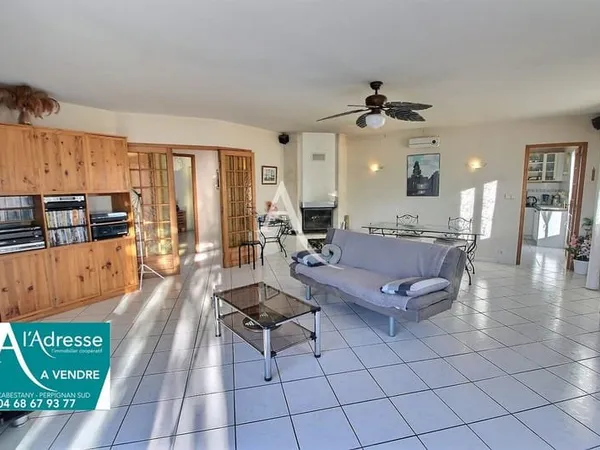 Grande maison divisible avec vue dégagée et garage à Cabestan