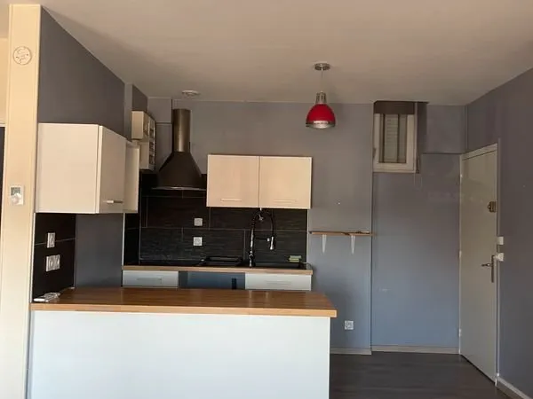Appartement t3 centre ville dompierre/besbre 03