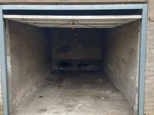 Parking/Garage