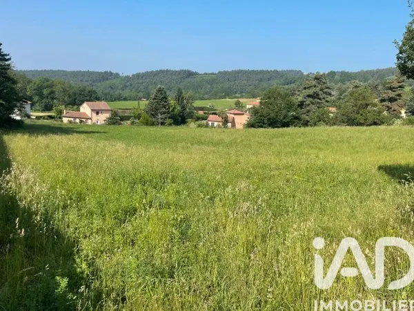 Terrain 866 m²