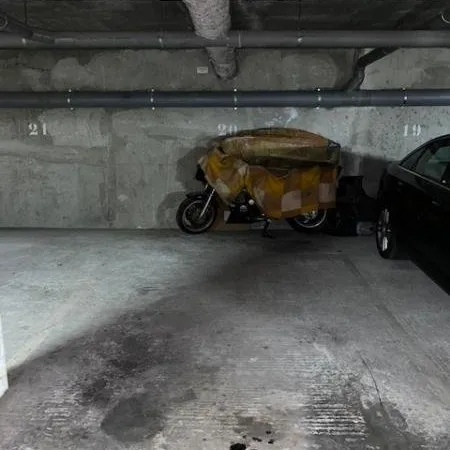 Stationnement Location Décines-Charpieu   57€