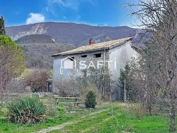 Maison de campagne 74m² THOARD 04