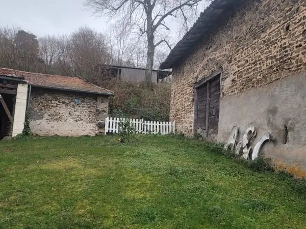 Espace de stockage à louer - Champoly 42430