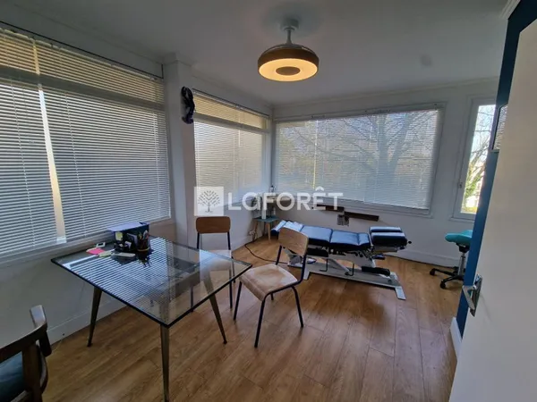 Local 105 m²