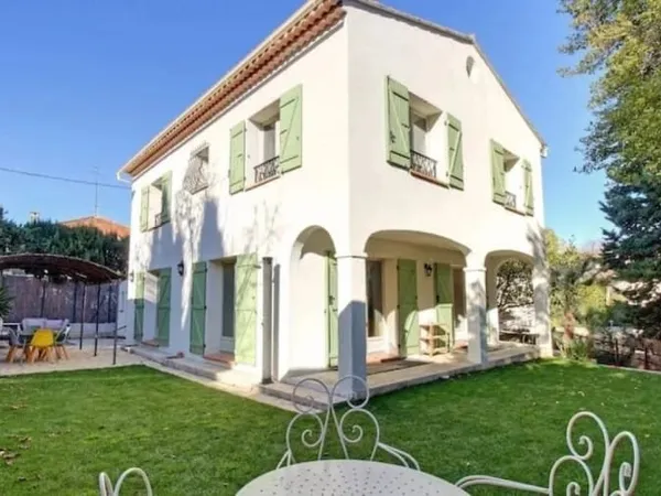 Maison 6 pièces 165 m²