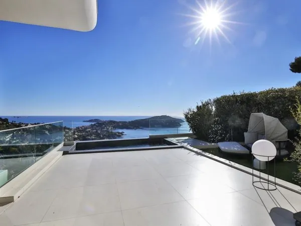 Maison 5 pièces 440 m²